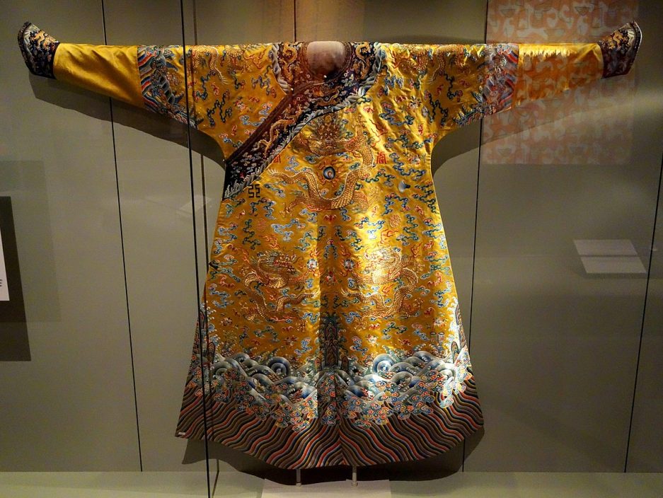ancient chinese silk dress China Silk Museum
